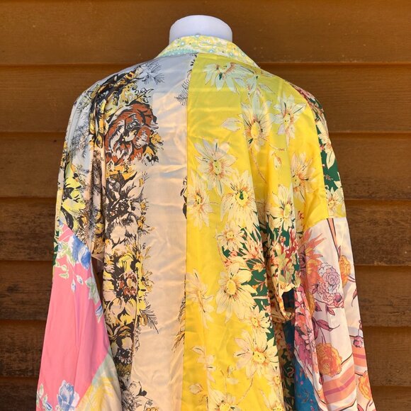 Free People California Patched with Love Kimono Robe Brand New Size M/L - Picture 9 of 9